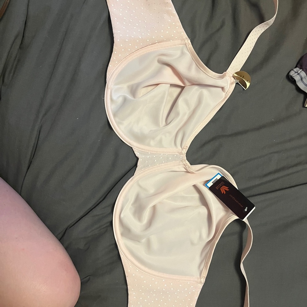 Wacoal Pale Pink Seamless Underwire Bra